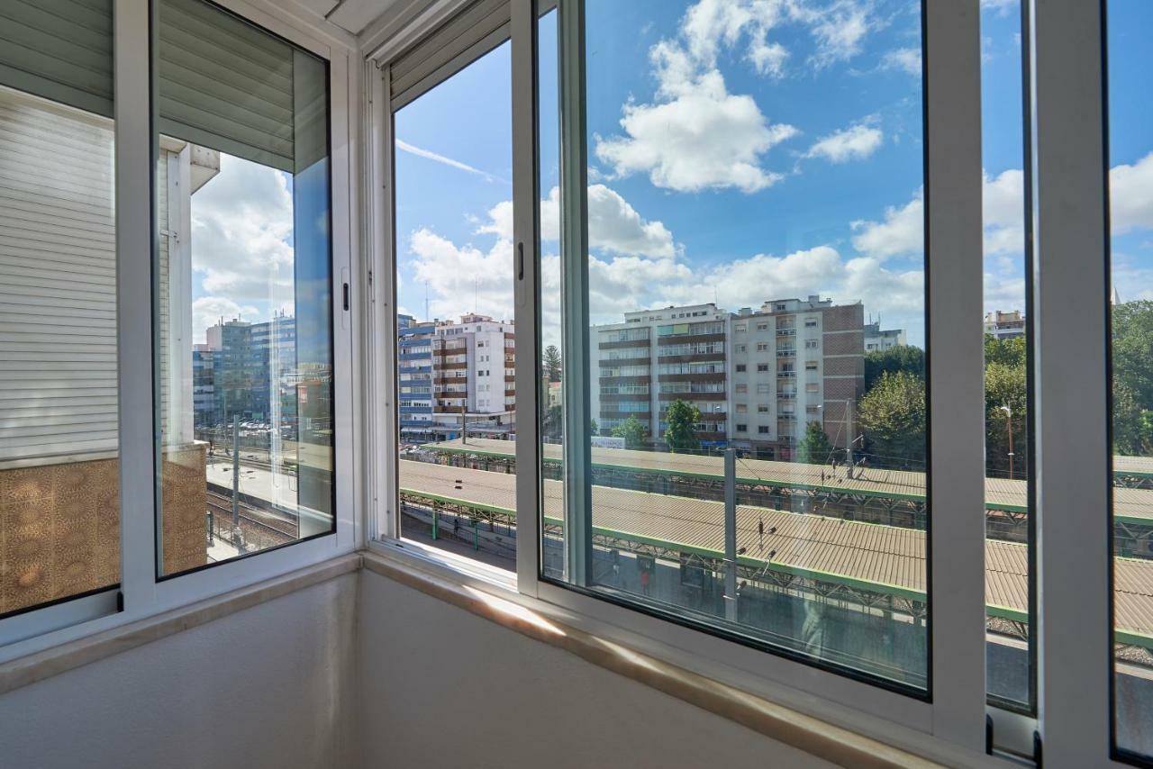 Apartamento In Bed With Lisbon 4E Amadora Exterior foto